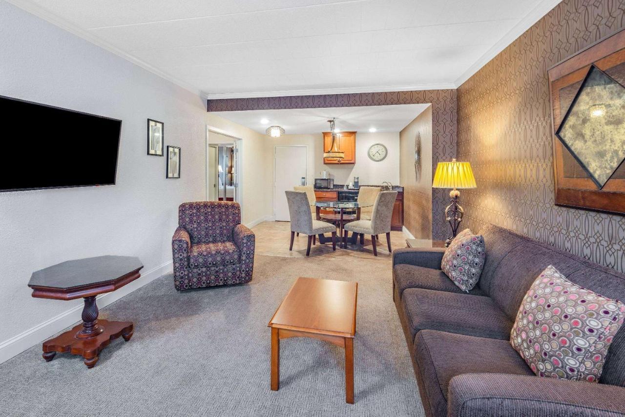 Wyndham Garden York Otel Dış mekan fotoğraf
